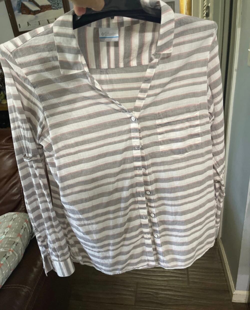 Women’s Colombia Lightweight Long Sleeve Button up shirt